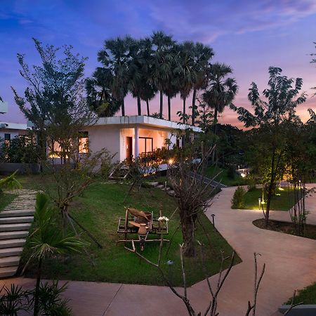 Hillocks Hotel & Spa Siem Reap Bagian luar foto
