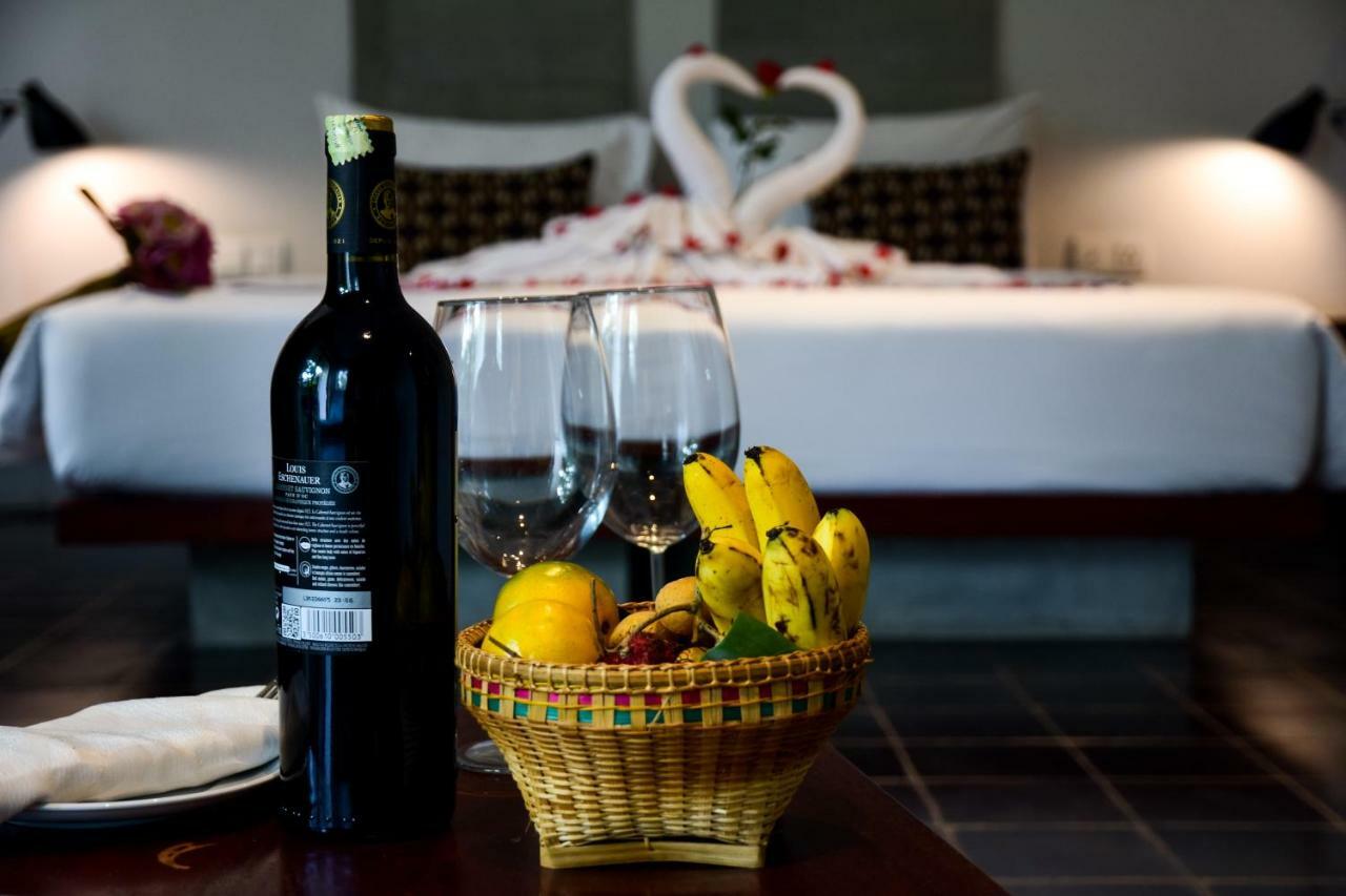 Hillocks Hotel & Spa Siem Reap Bagian luar foto