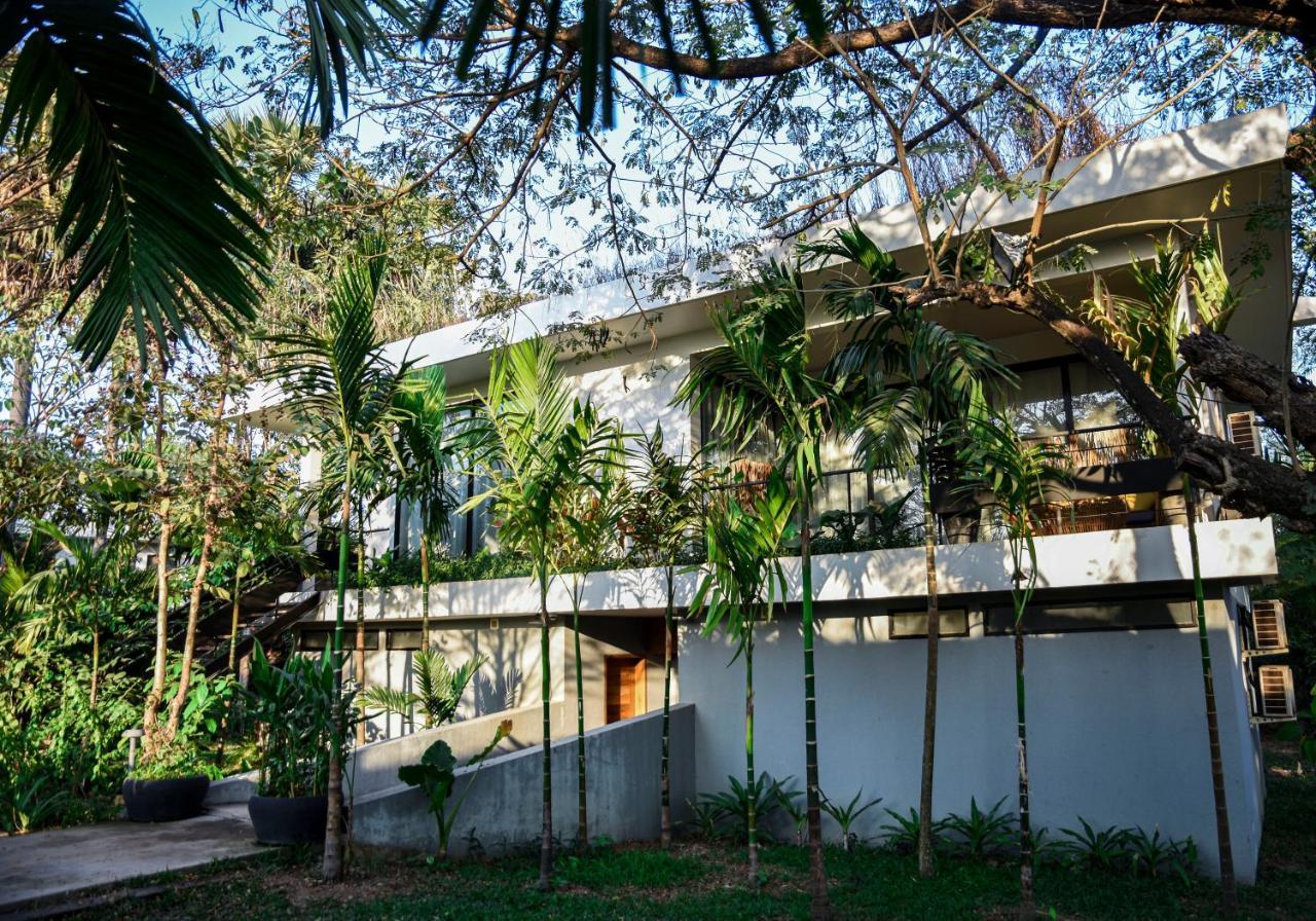 Hillocks Hotel & Spa Siem Reap Bagian luar foto